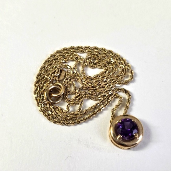 14K Gold Necklace with Purple Amethyst Gemstone - Picture 8 of 9